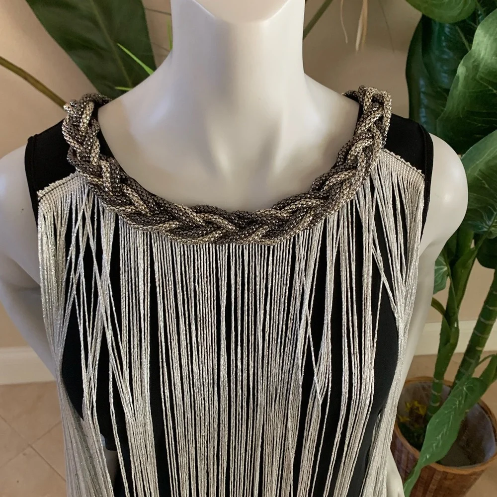 “Eden” dress with silver threads - Picture 4 of 9
